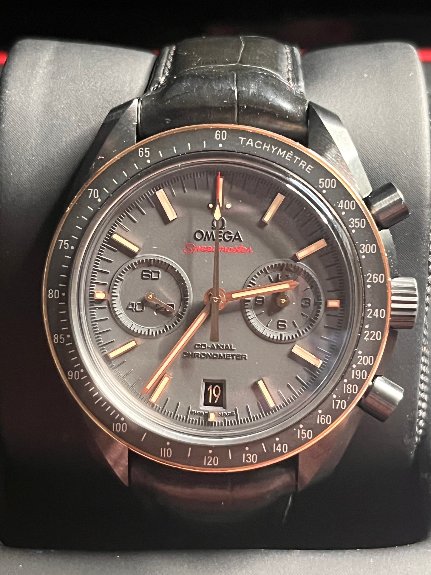 2016 Omega Dark side of moon