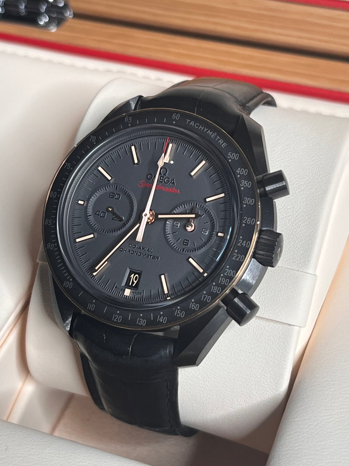 2016 Omega Dark side of moon