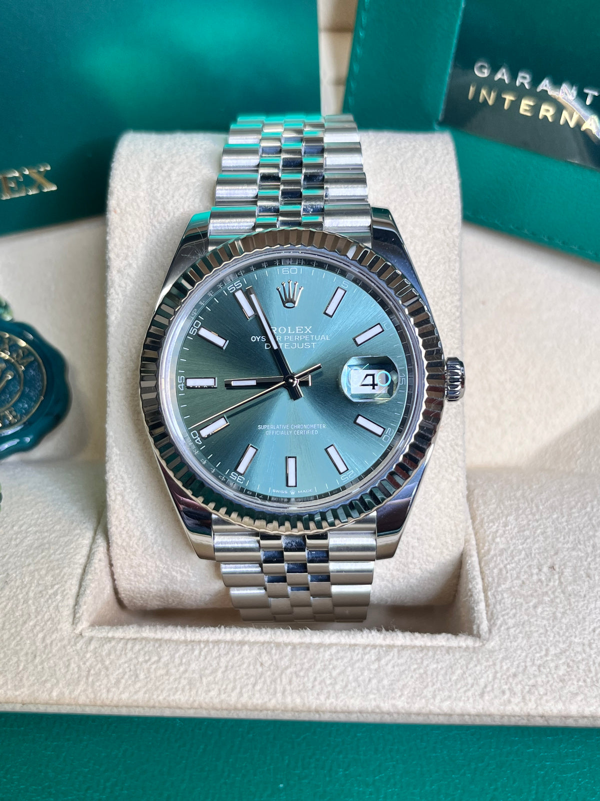 2023 DJ41 Mint Green